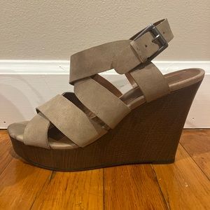 Tan wedges